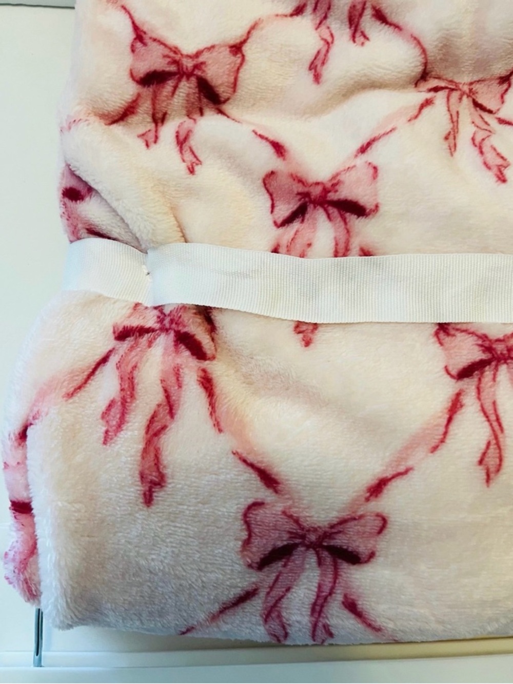 Adirondack Baby by Berkshire Blanket Pink with Dark Pink Bows - Picture 10 of 11